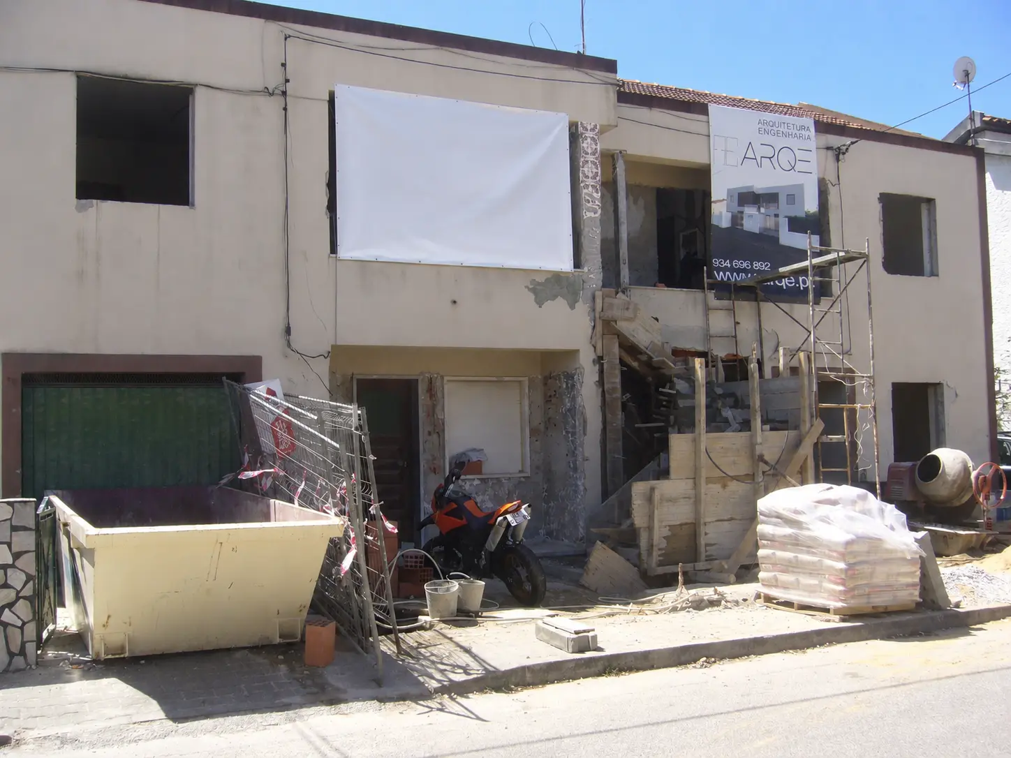 Moradia Multifamiliar em Pinhal dos Frades — Obra