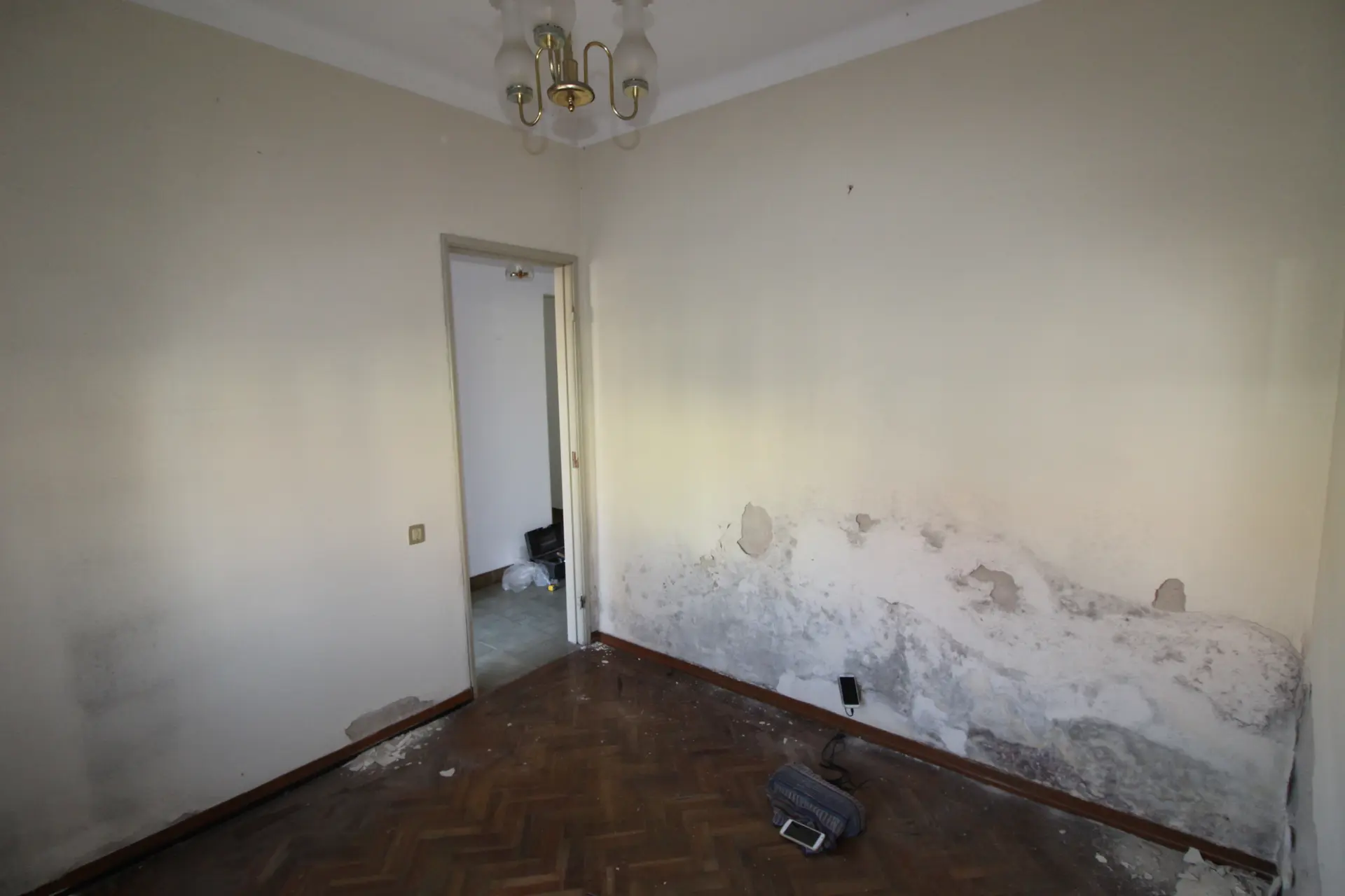 Moradia Multifamiliar em Pinhal dos Frades — Pré-existência