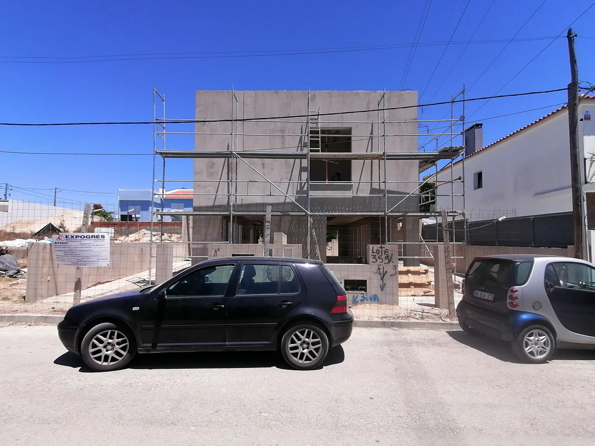 Moradias Estevão — Desenvolvimento de obra