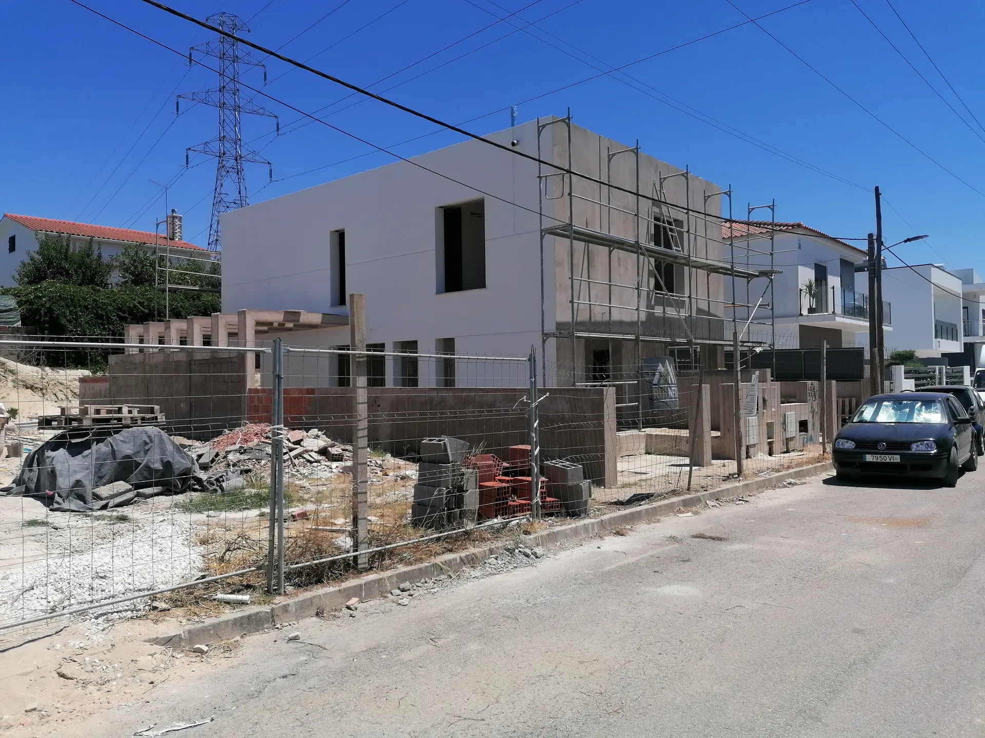 Moradias Estevão — Desenvolvimento de obra