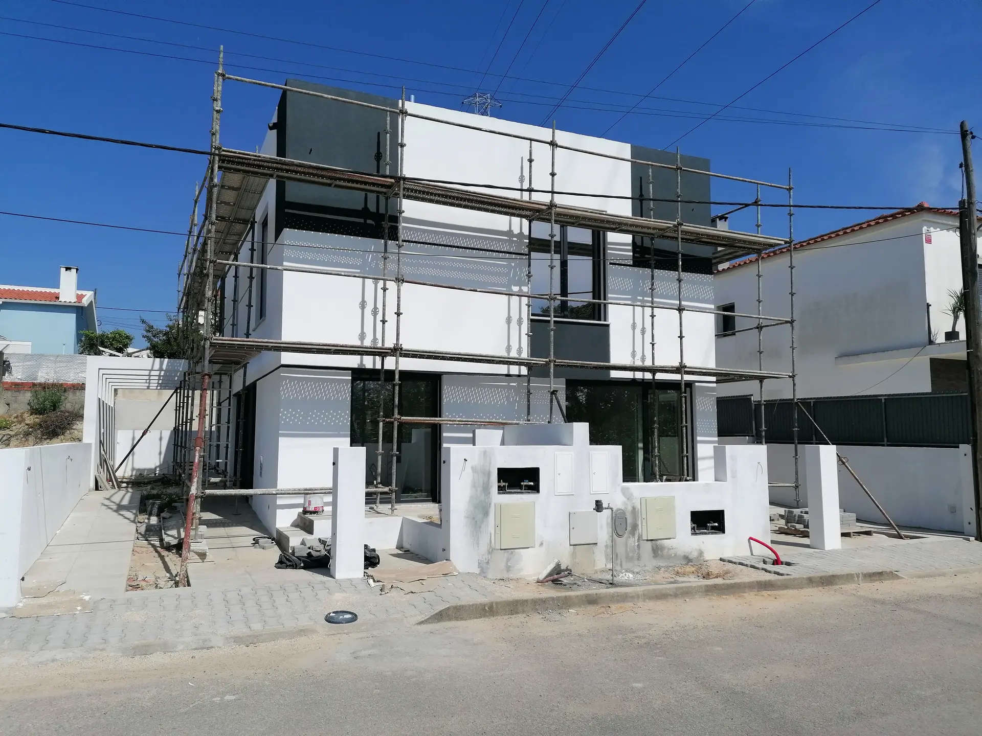 Moradias Estevão — Desenvolvimento de obra