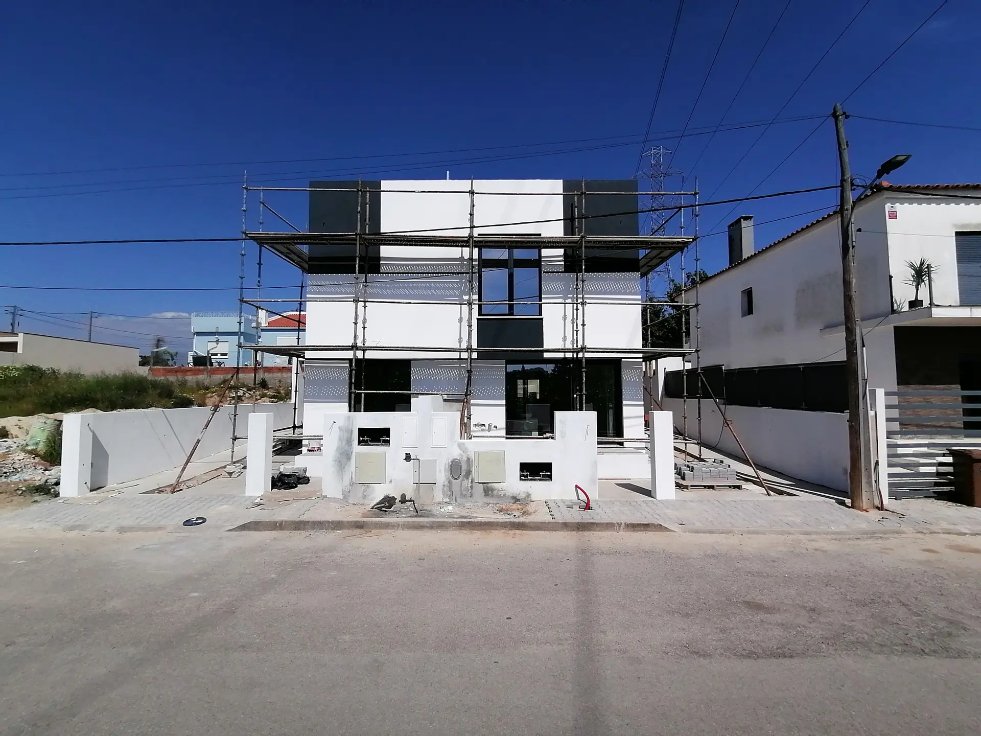 Moradias Estevão — Desenvolvimento de obra