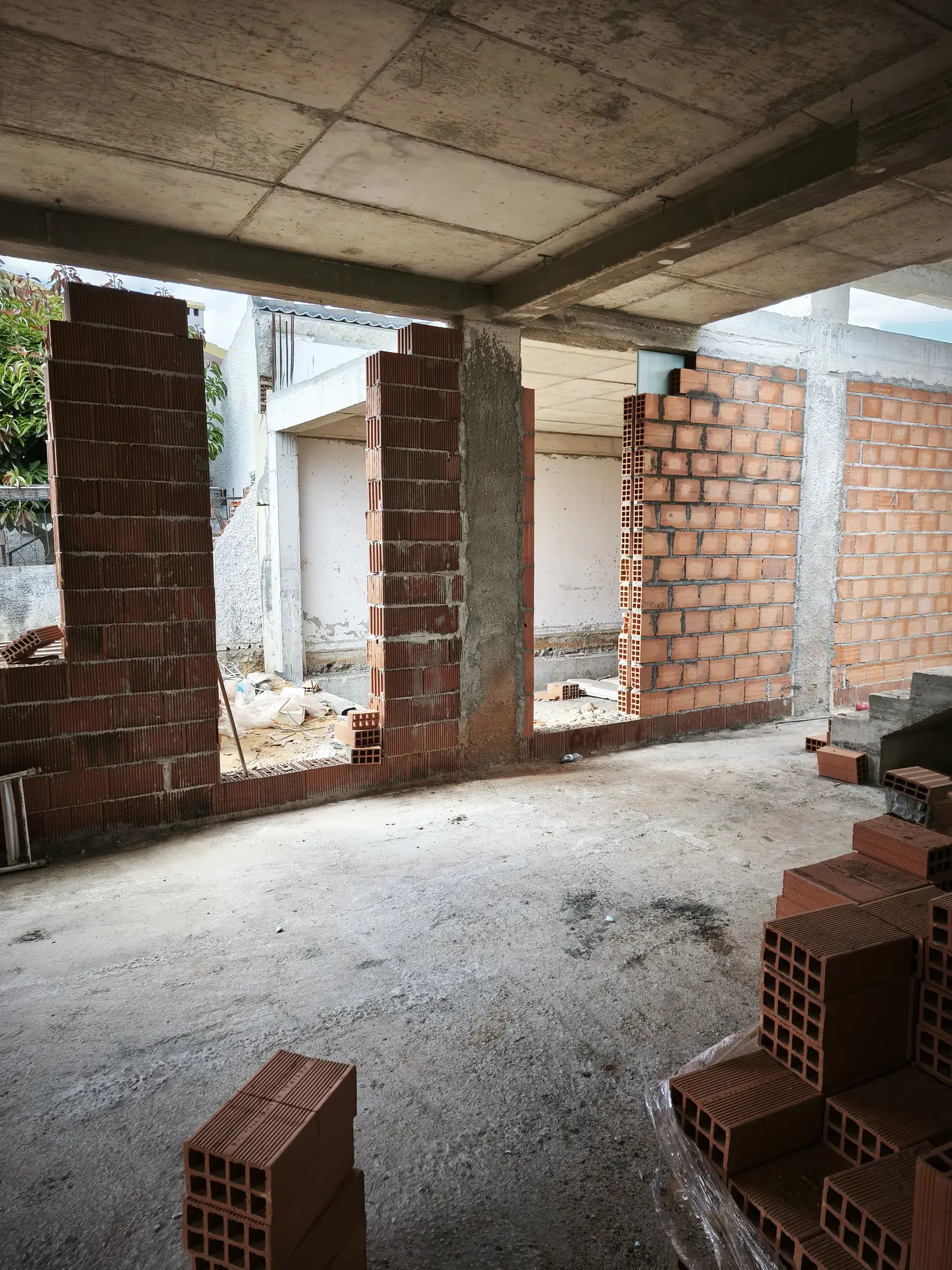 Reabilitação de Moradia na Lagoinha — Alvenarias