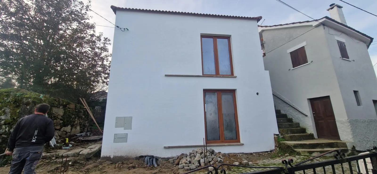 Reconstrução de Moradia no Rossão — Fachada