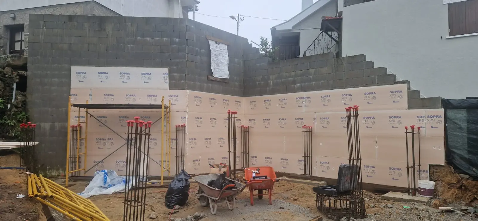 Reconstrução de Moradia no Rossão — Fundações