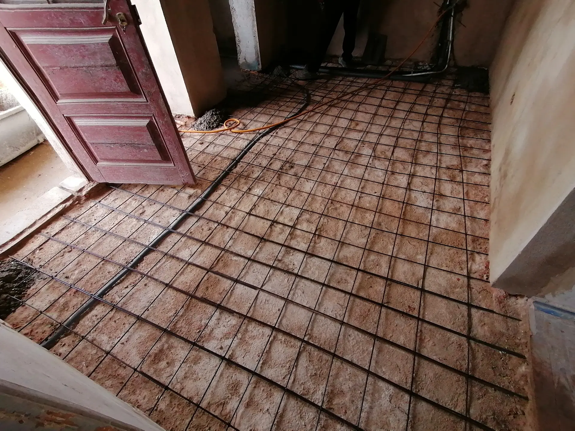 Remodelação de Apartamento no Seixal — Rebocos e betonilhas