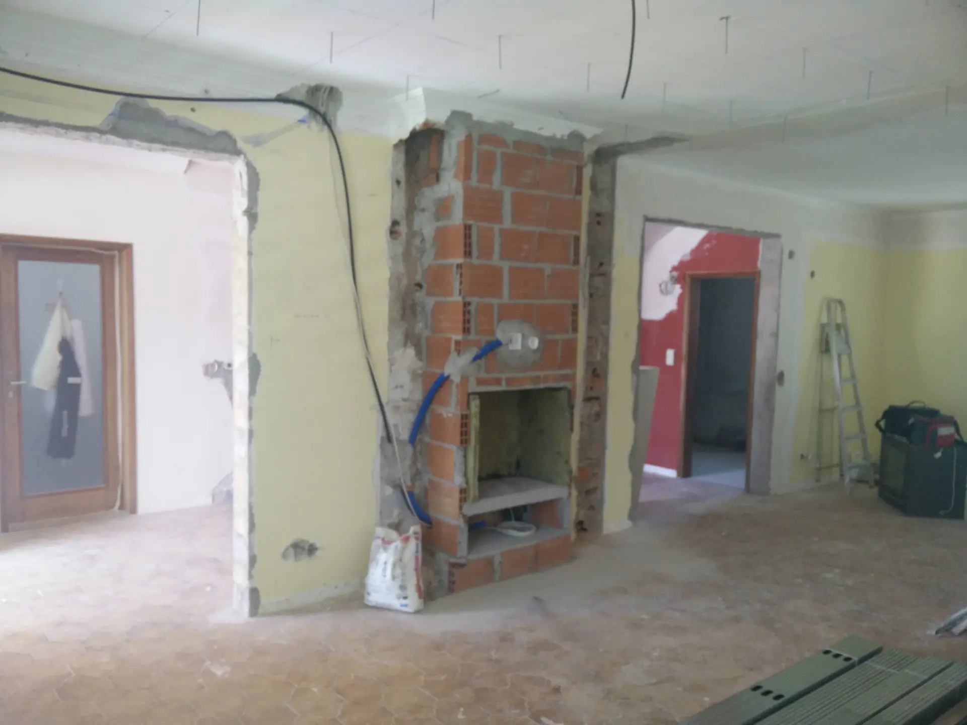 Remodelação de Moradia em Belverde — Demolições